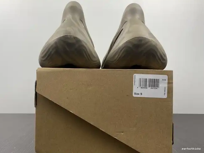 Adidas RNNR Sage GX4472 Yeezy Stone Foam 0706